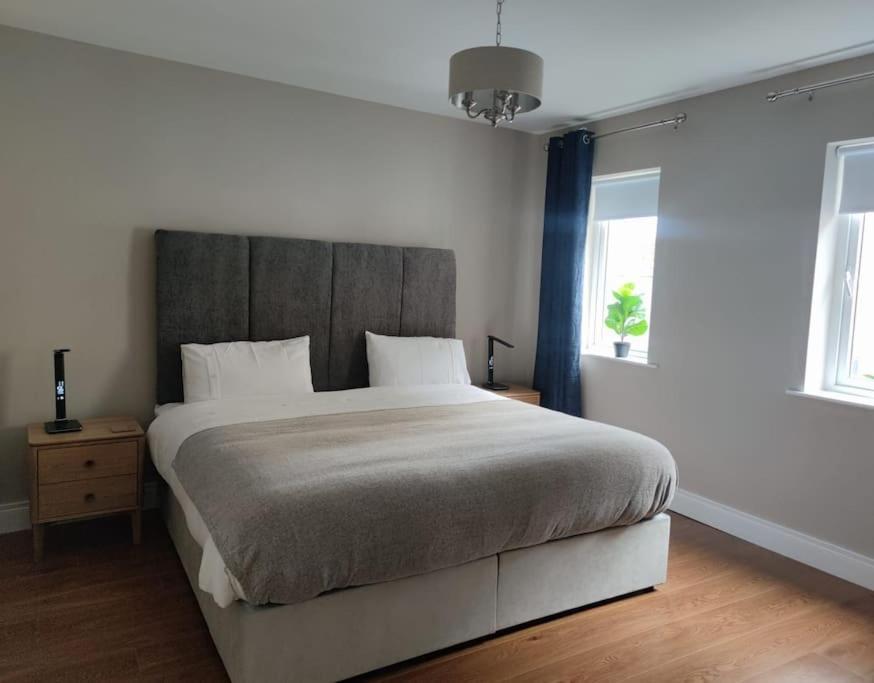 Blacklion Prime Location Apartment Екстериор снимка